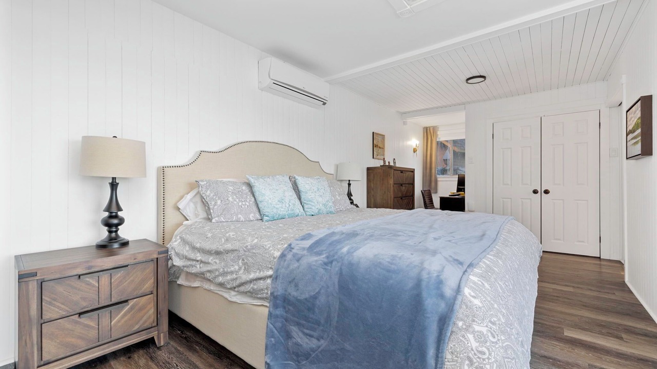 Photo of Bedroom in Bracebridge