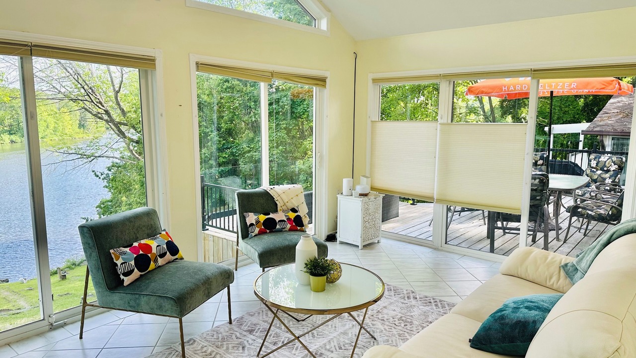 Photo of Livingroom in Hastings