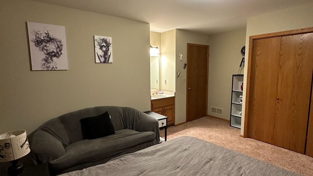 Photo of Bedroom in Lindstrom