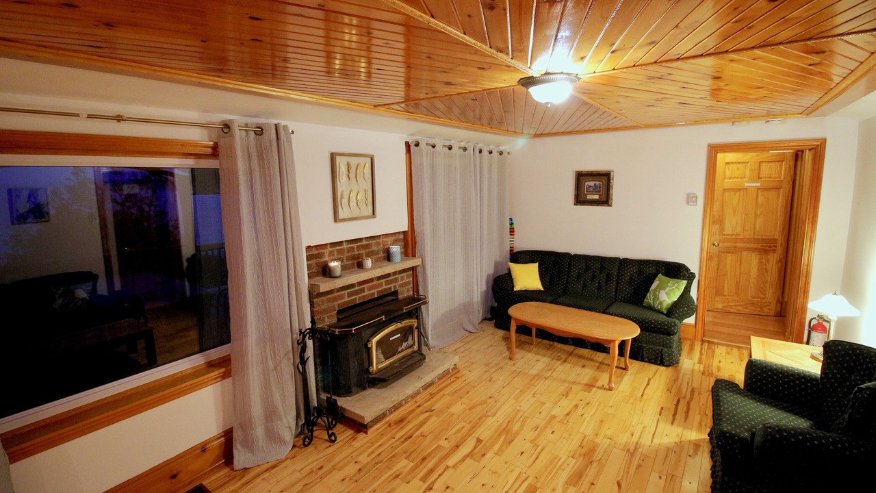 Photo of Livingroom in Otonabee-South Monaghan