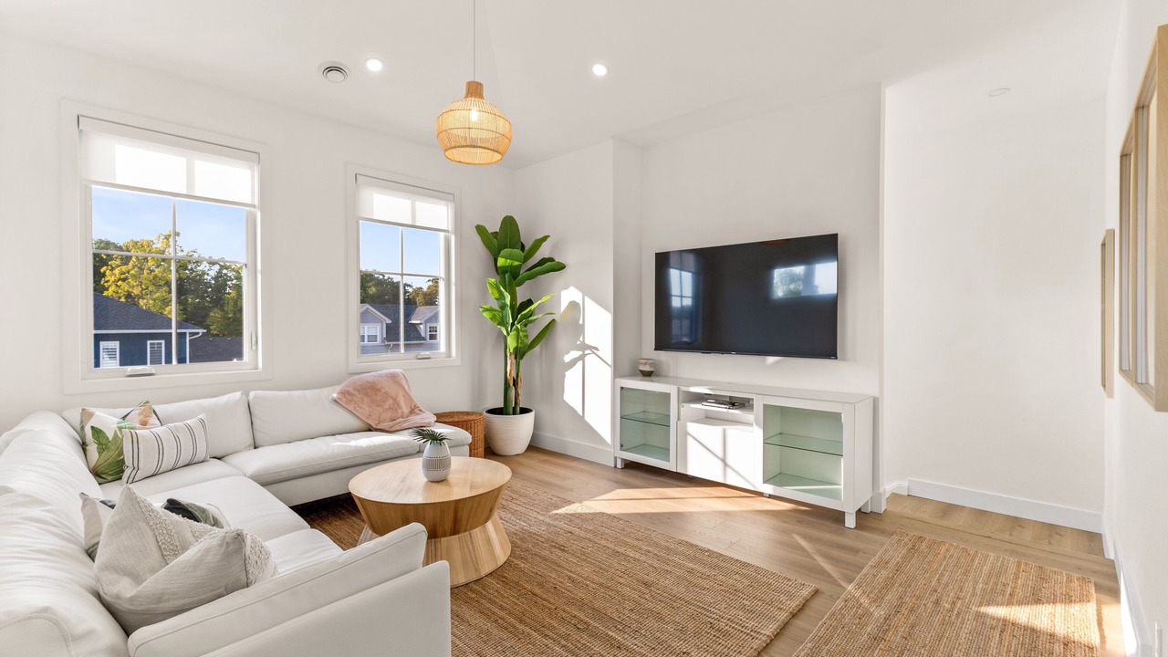 Photo of Livingroom in Grand Bend