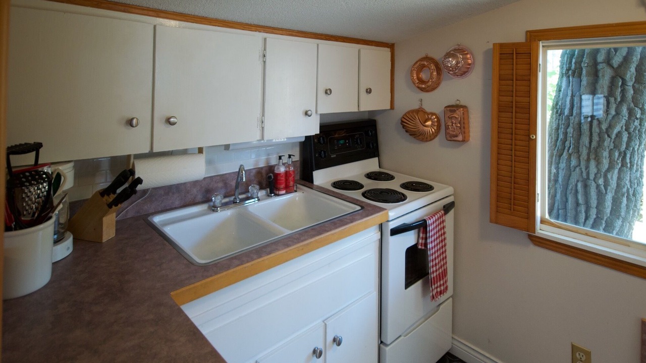 Photo of Kitchen in Grand Bend