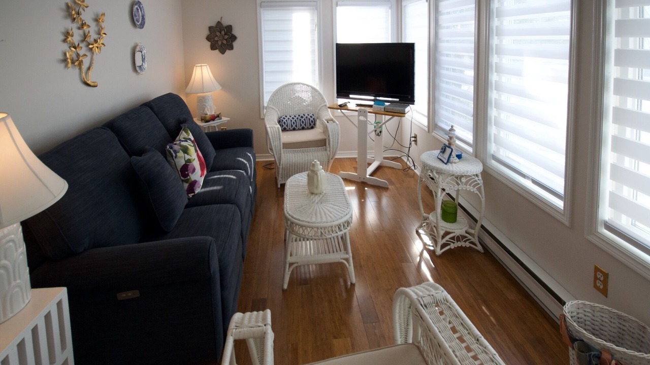 Photo of Livingroom in Grand Bend