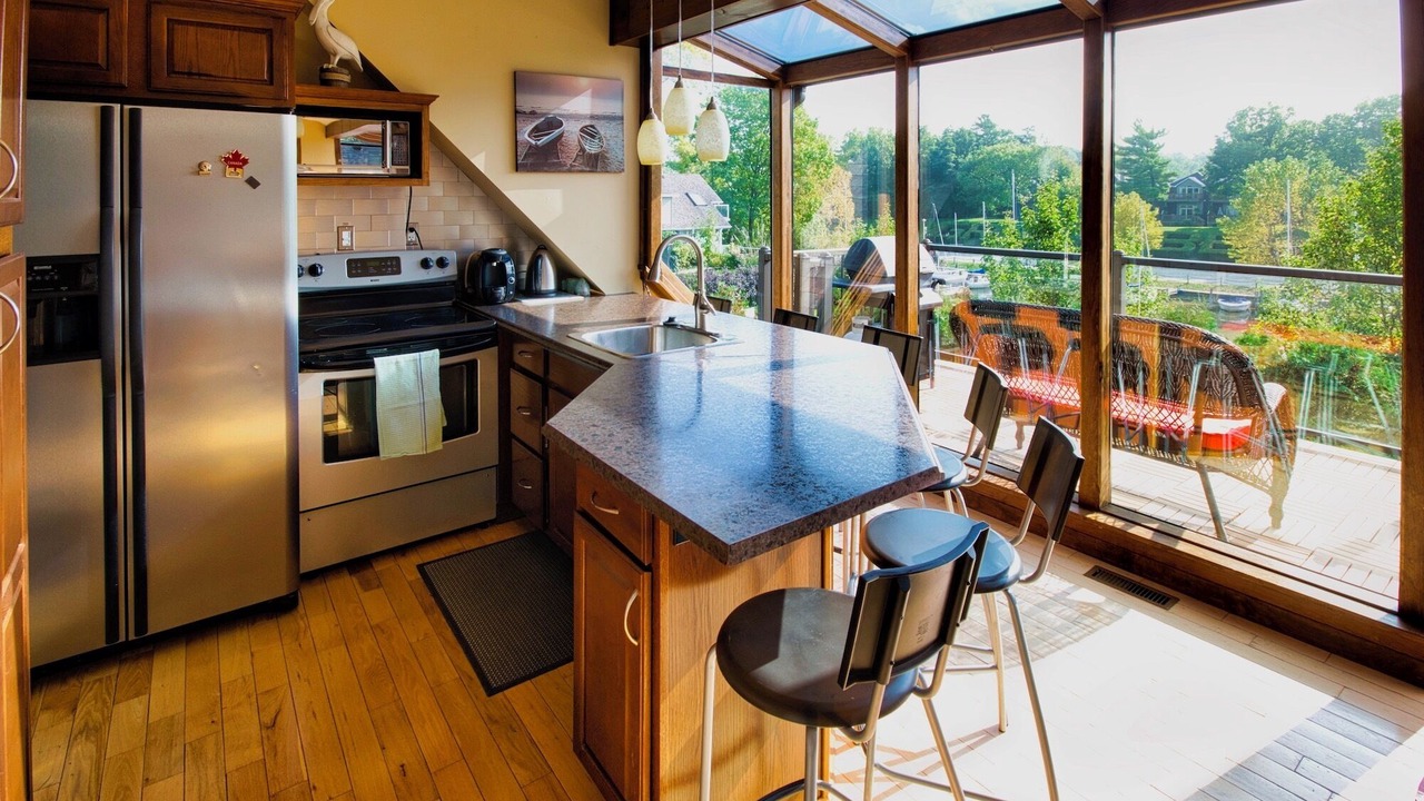 Photo of Kitchen in Grand Bend