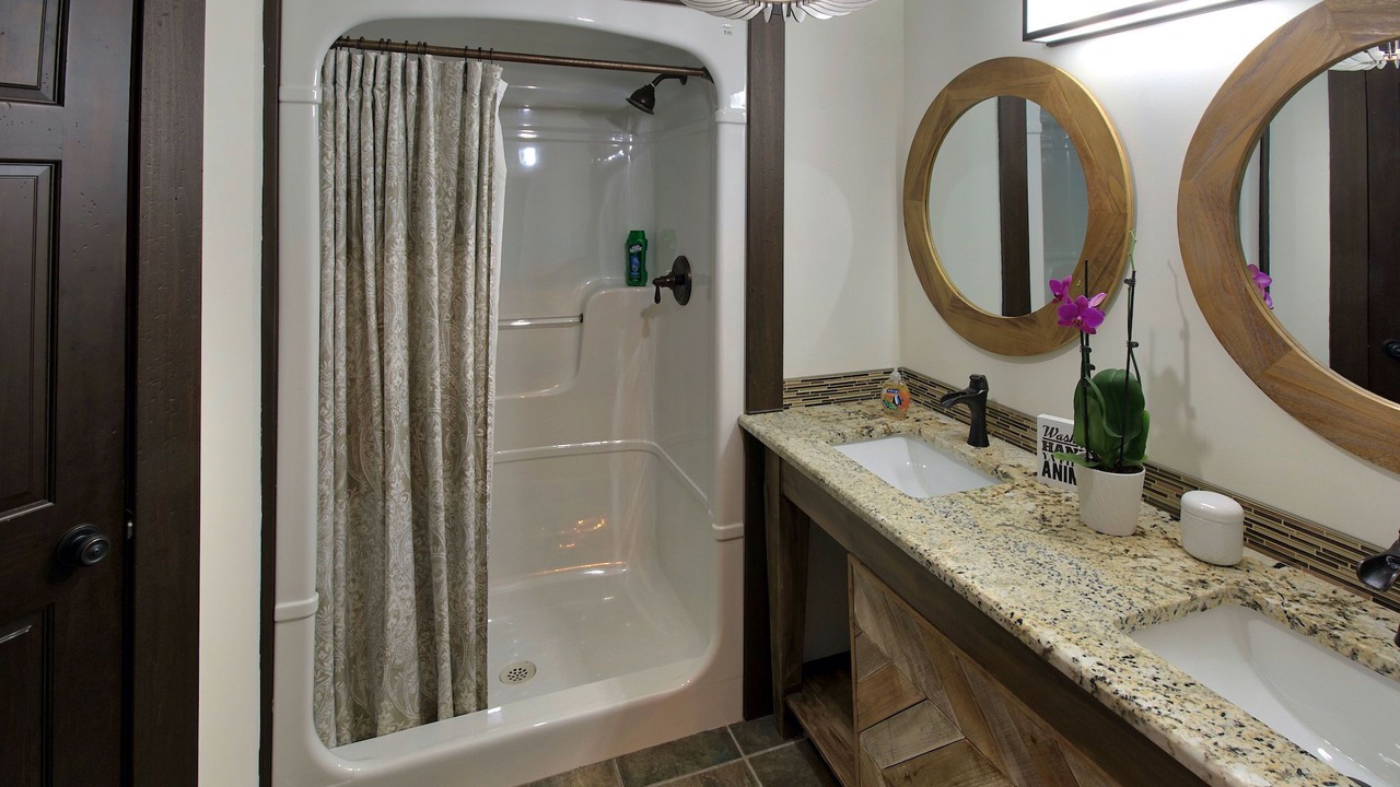 Photo of Bathroom in Grand Bend