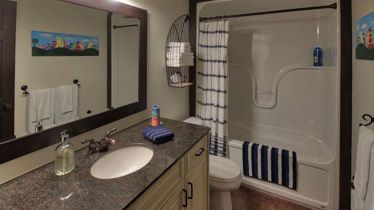 Photo of Bathroom in Grand Bend