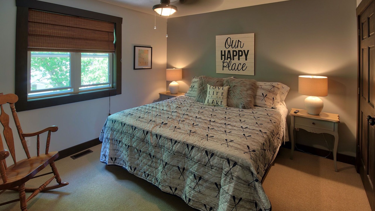 Photo of Bedroom in Grand Bend