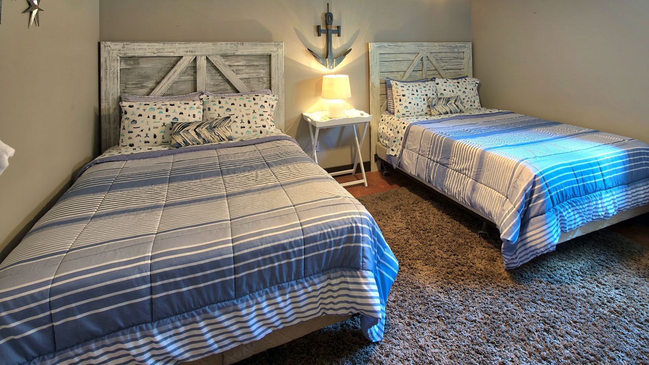 Photo of Bedroom in Grand Bend