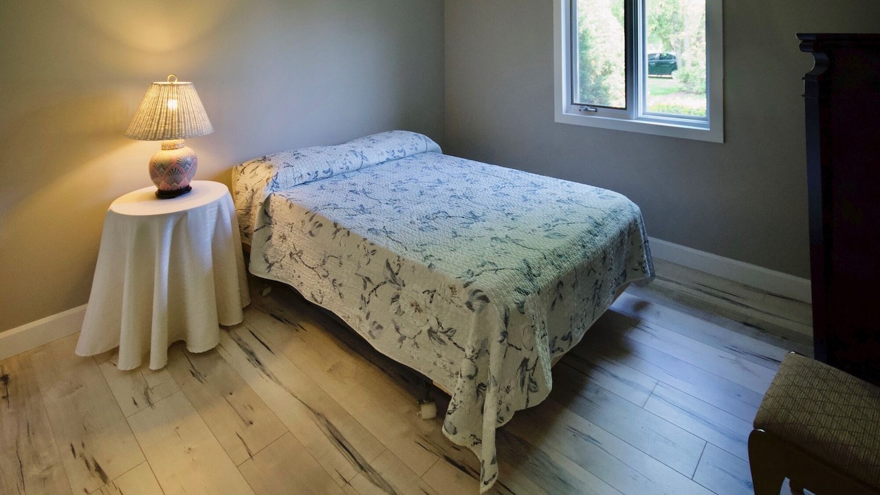 Photo of Bedroom in Grand Bend