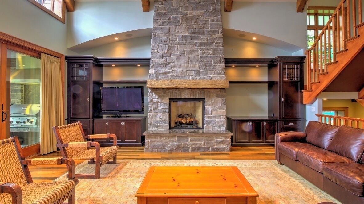 Photo of Livingroom in Grand Bend