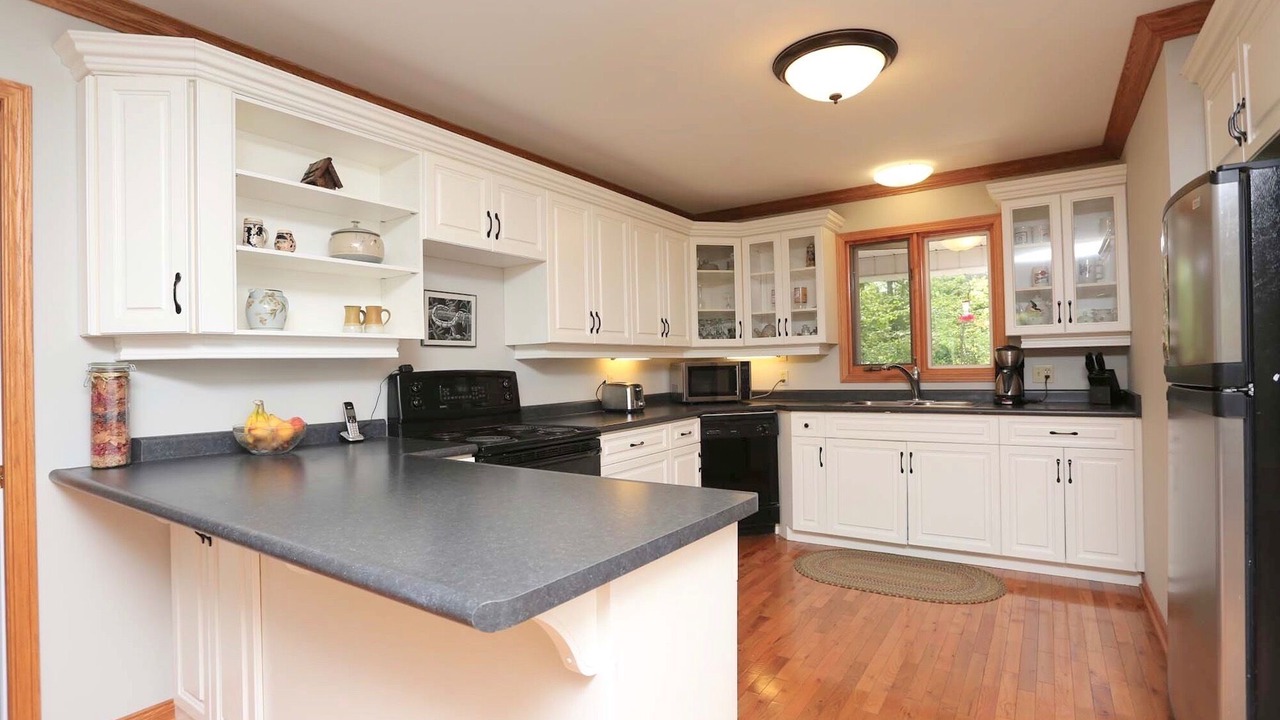 Photo of Kitchen in Grand Bend