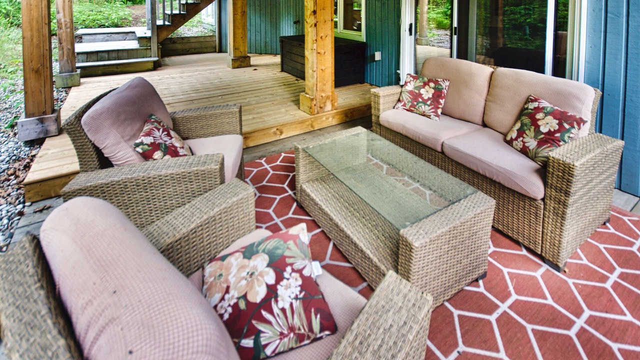 Photo of Patio Balcony in Grand Bend
