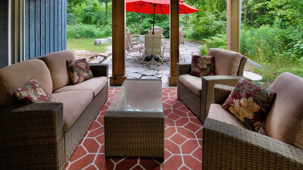 Photo of Patio Balcony in Grand Bend