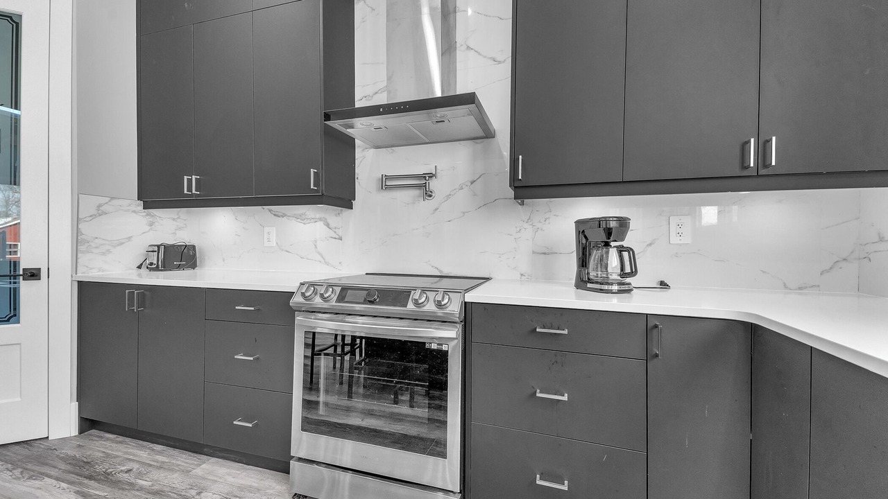 Photo of Kitchen in Grand Bend