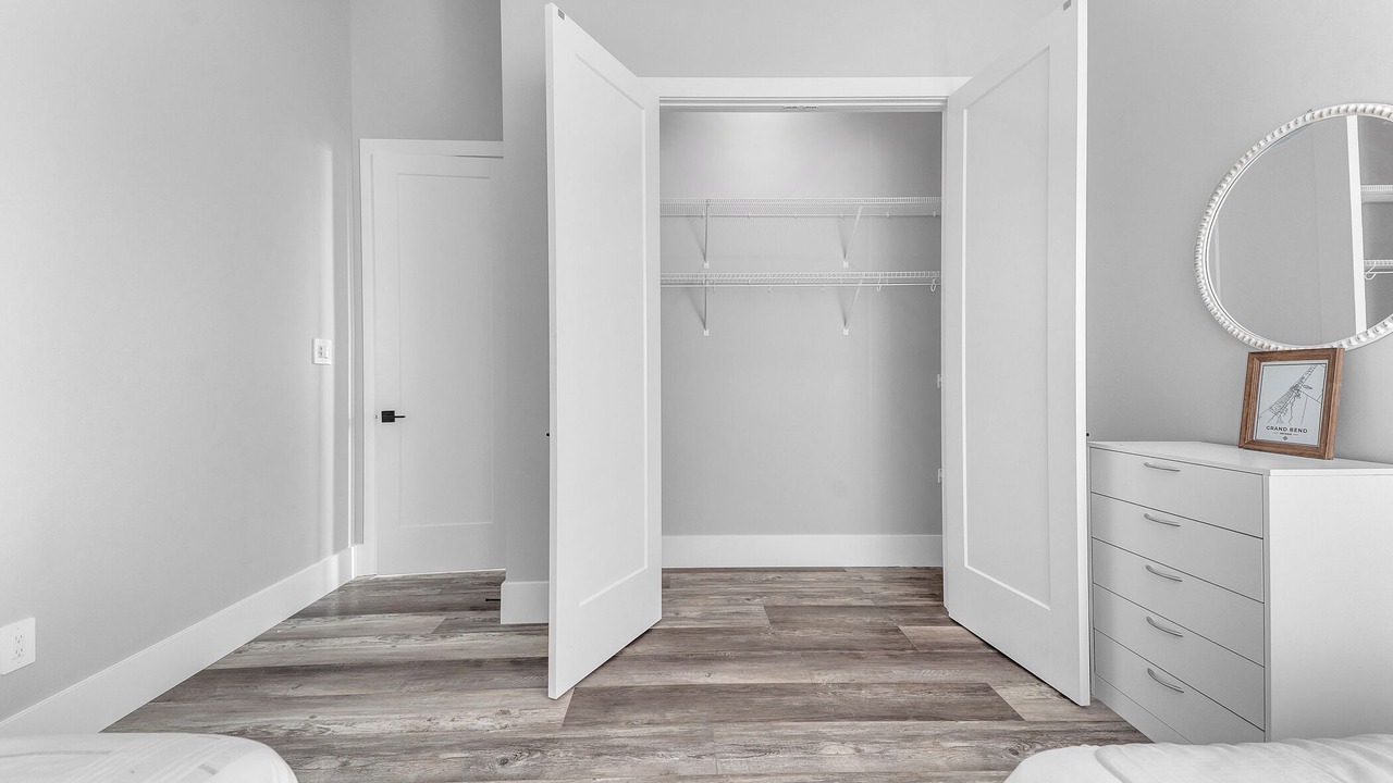 Photo of Bedroom in Grand Bend