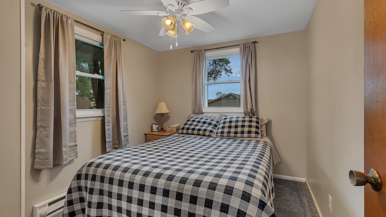 Photo of Bedroom in South Haven