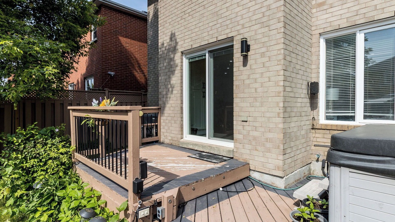 Photo of Patio Balcony in Caledon