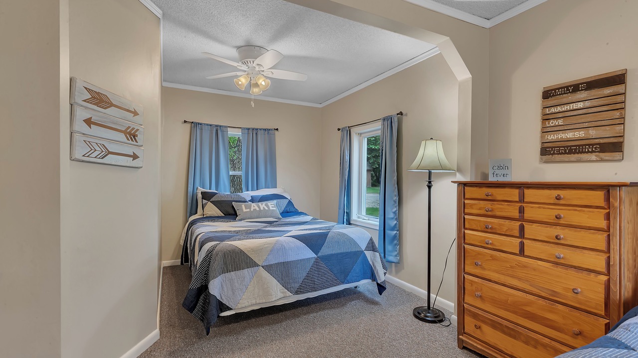 Photo of Bedroom in South Haven