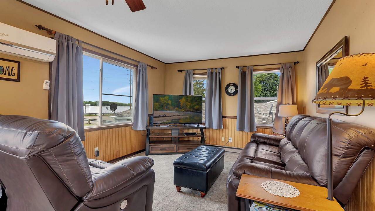 Photo of Livingroom in South Haven