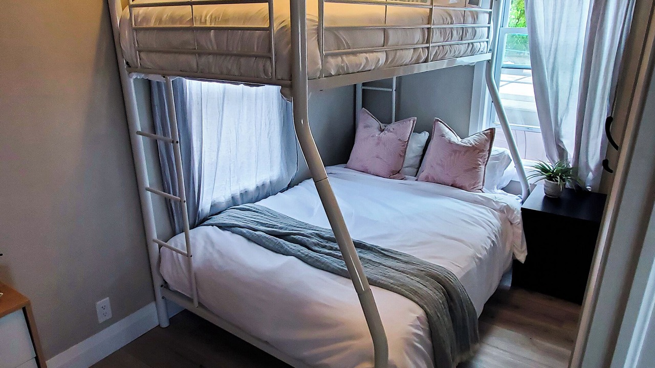 Photo of Bedroom in Grand Bend