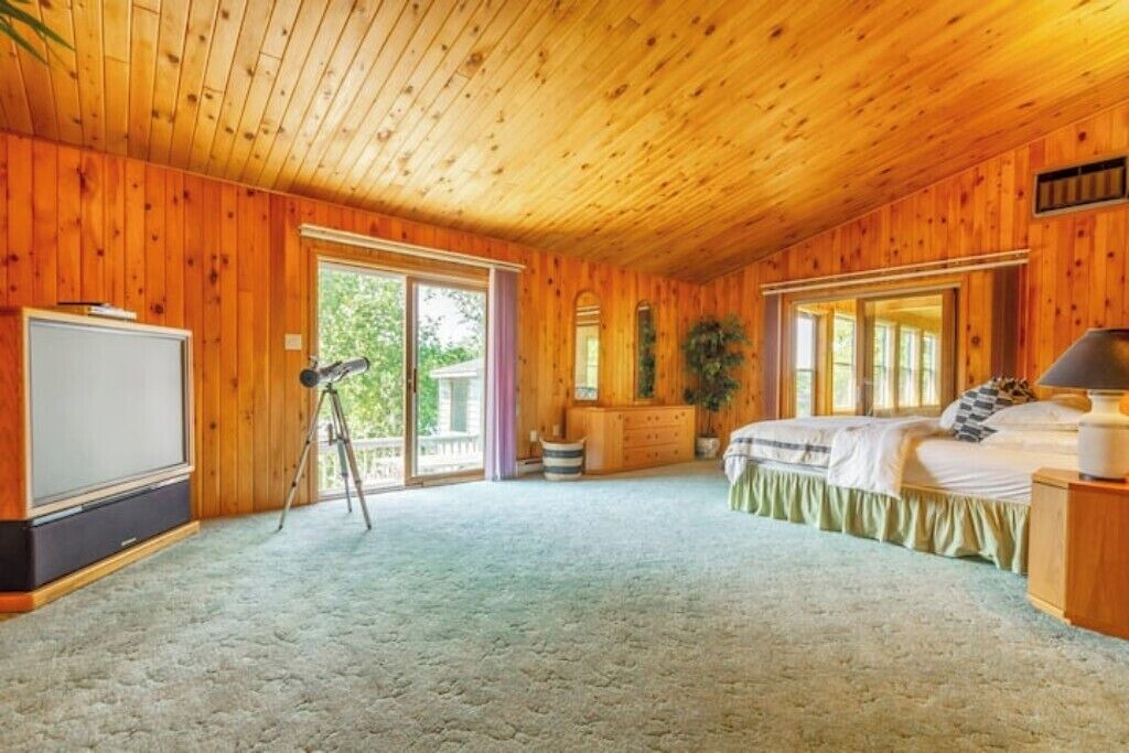 Photo of Bedroom in Unorganized Centre Parry Sound
