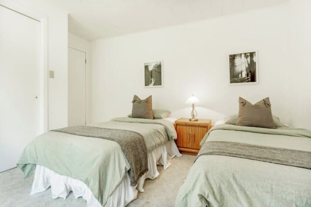 Photo of Bedroom in Unorganized Centre Parry Sound