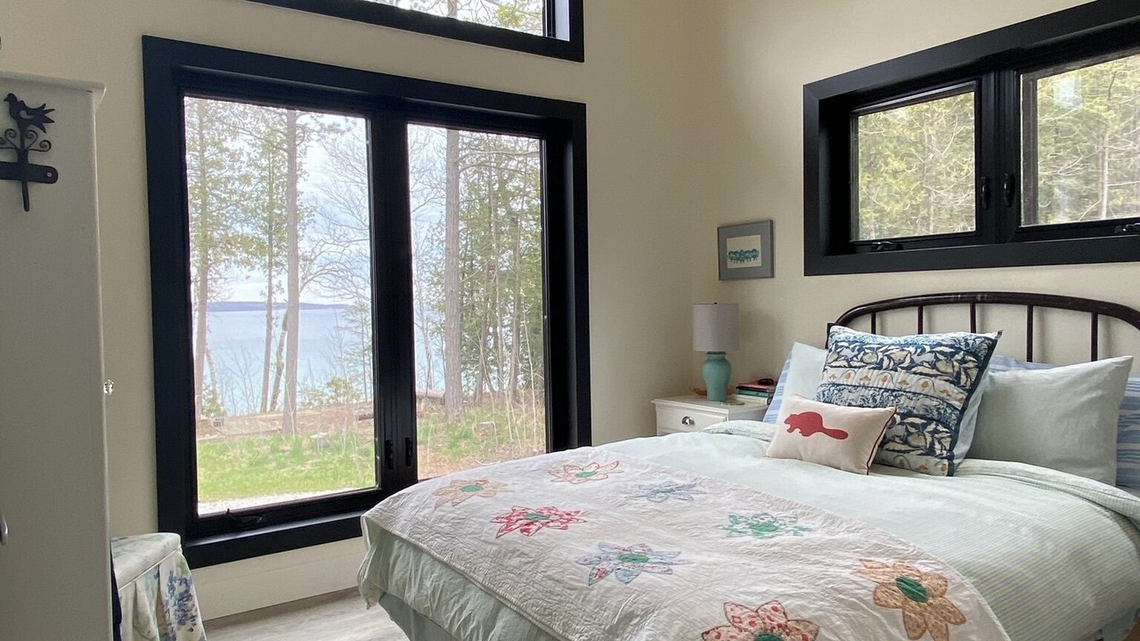 Photo of Bedroom in Georgian Bluffs