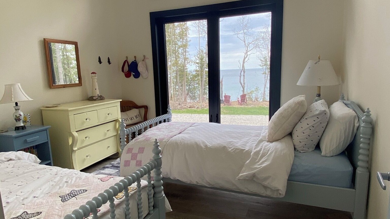 Photo of Bedroom in Georgian Bluffs