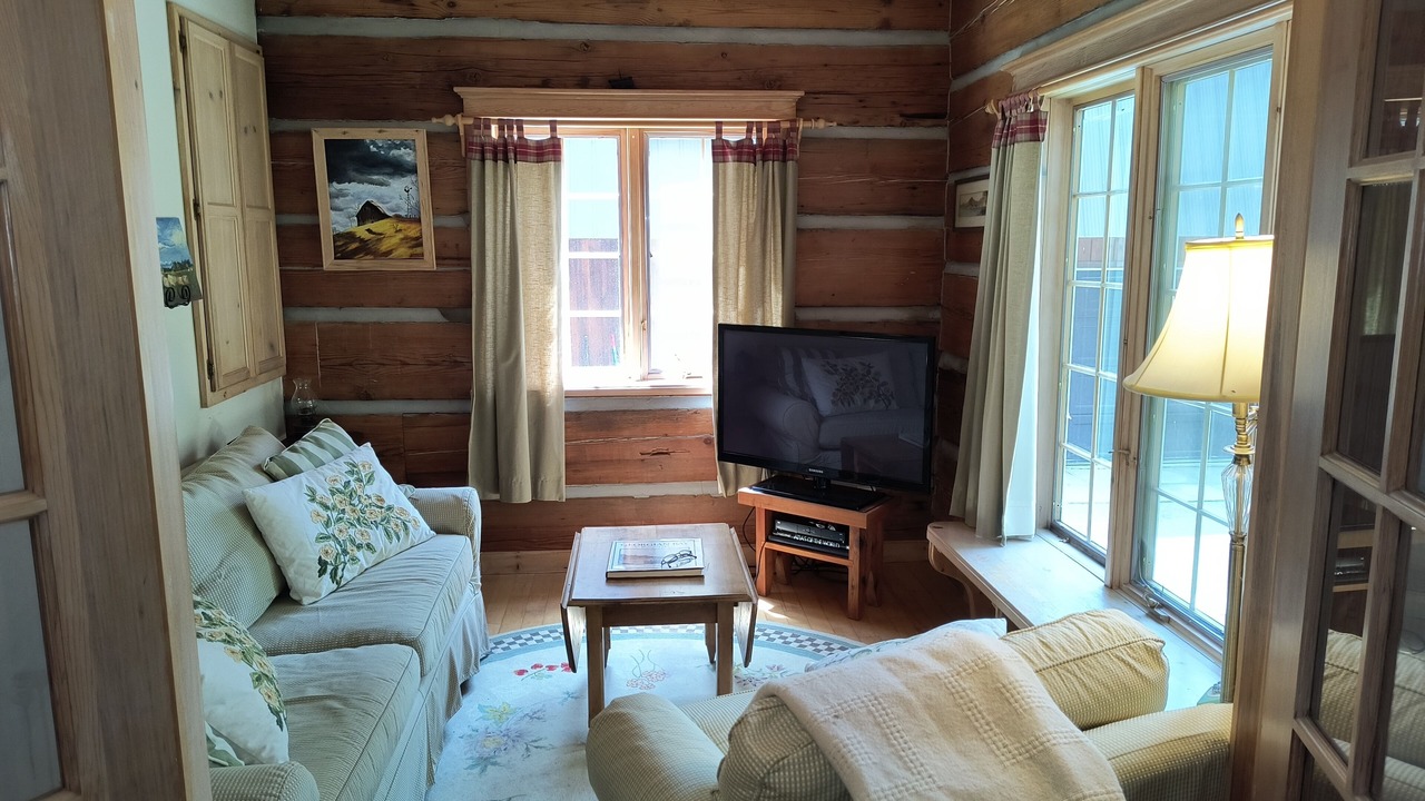 Photo of Livingroom in Tiny