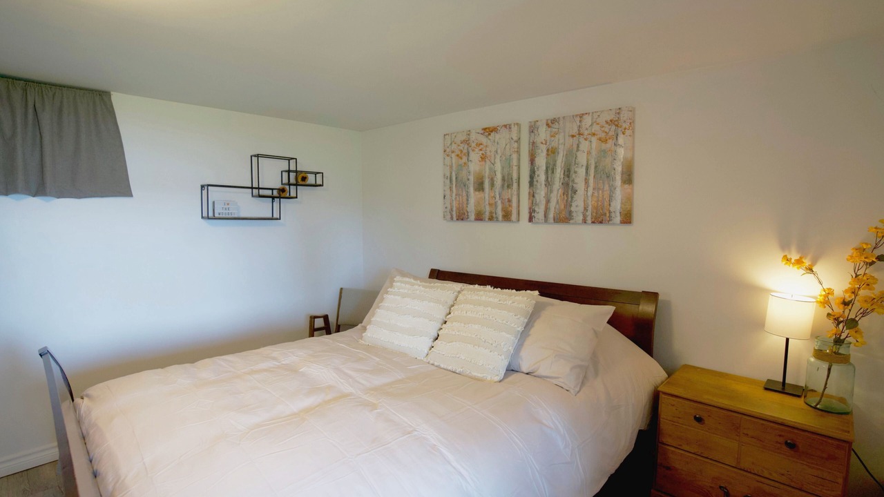 Photo of Bedroom in Trent Lakes