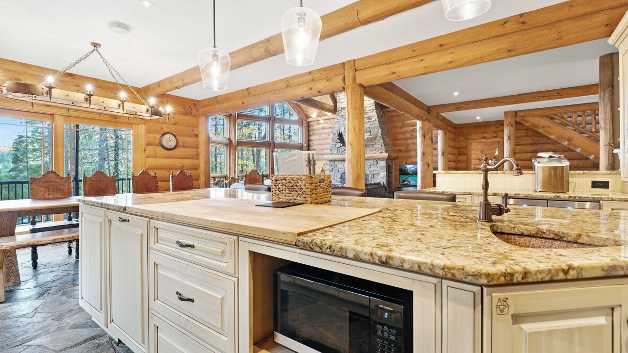 Photo of Kitchen in North Frontenac