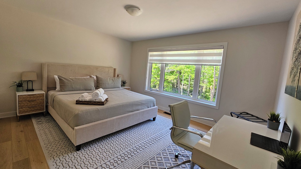 Photo of Bedroom in Lake of Bays