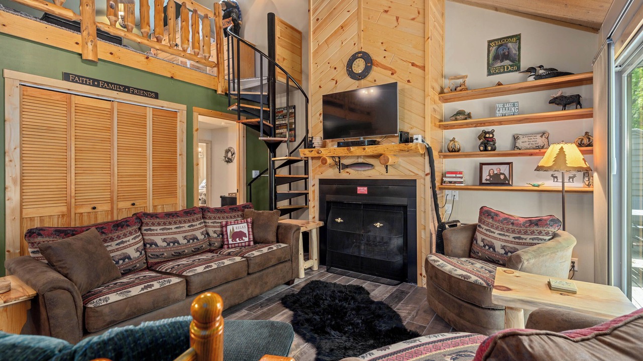 Photo of Livingroom in Hill City