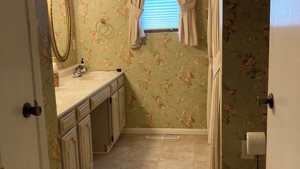 Photo of Bathroom in Litchfield