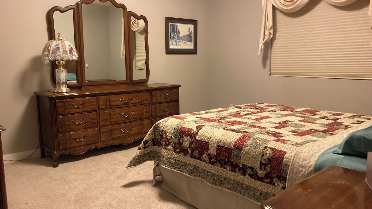 Photo of Bedroom in Litchfield