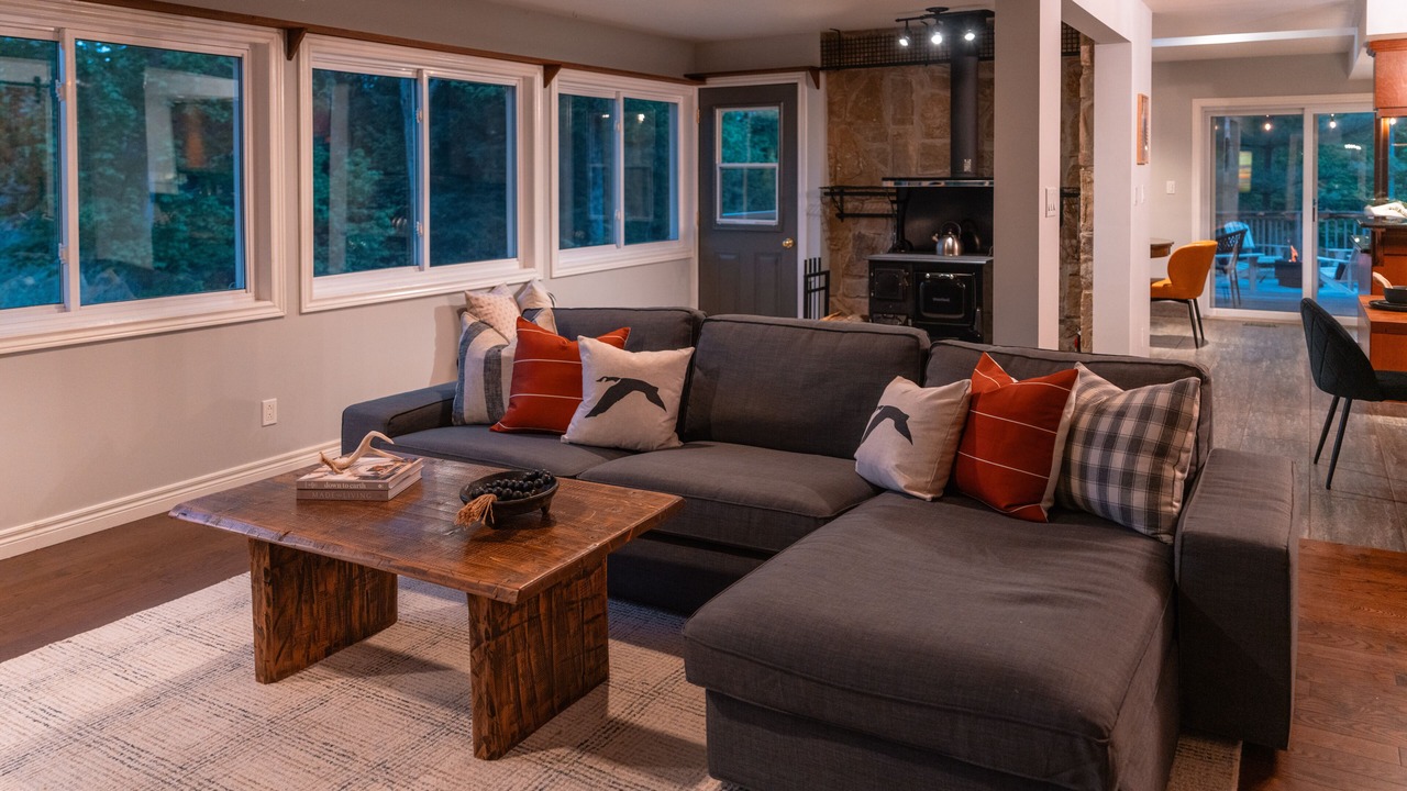 Photo of Livingroom in Bobcaygeon