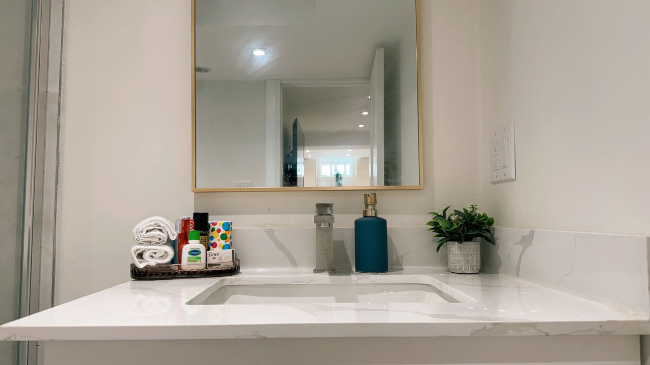 Photo of Bathroom in York Regional Municipality