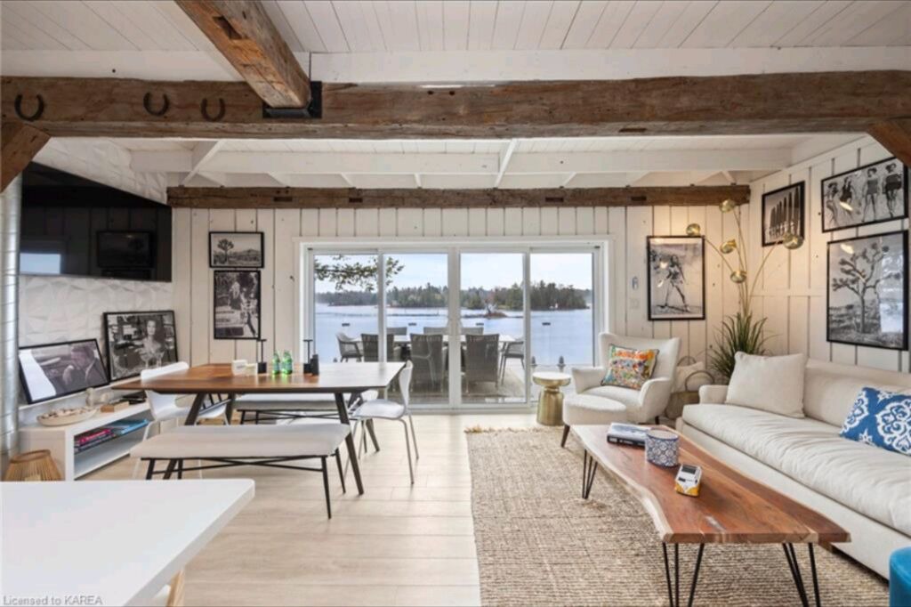 Photo of Livingroom in Ivy Lea