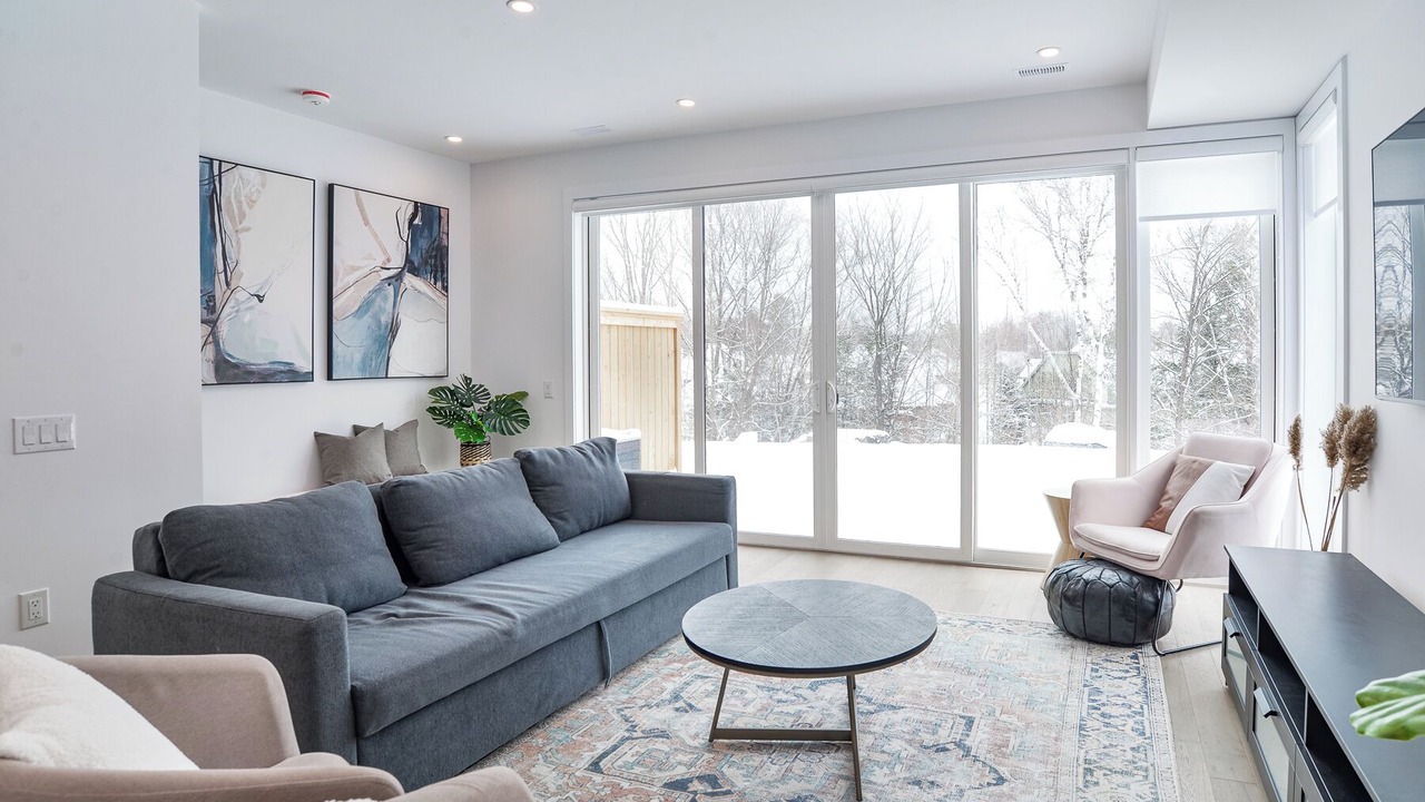 Photo of Livingroom in Gravenhurst