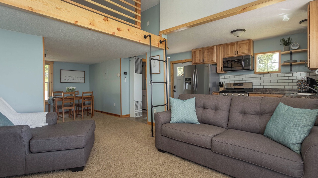 Photo of Livingroom in Alexandria