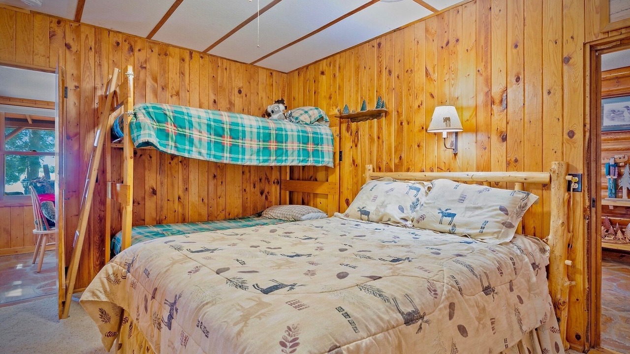 Photo of Bedroom in Pequot Lakes