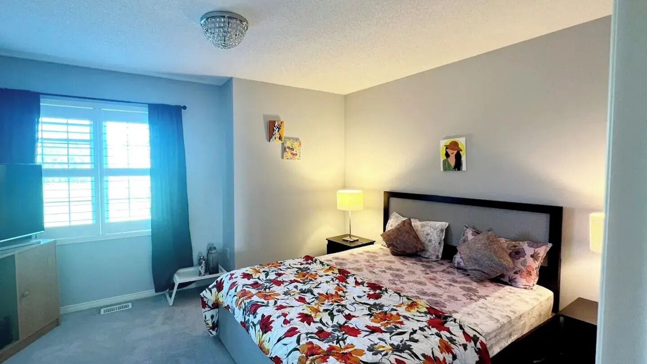 Photo of Bedroom in Ajax