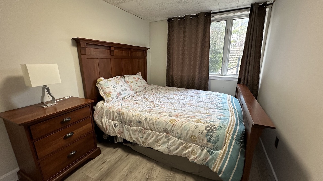 Photo of Bedroom in Bayview Village