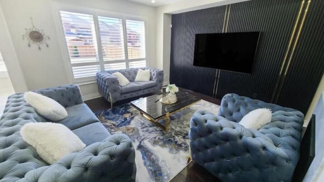 Photo of Livingroom in Brampton
