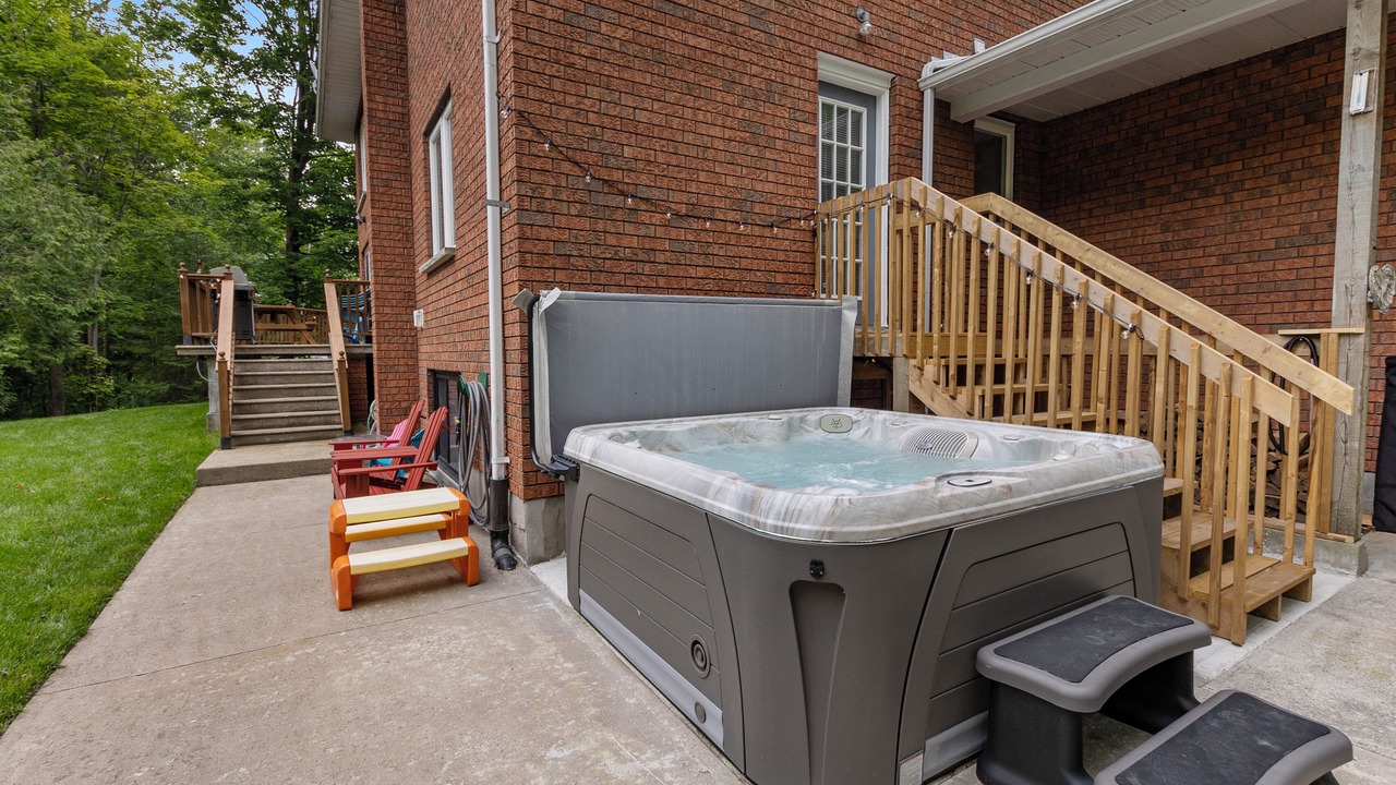 Photo of Outdoor in Tiny