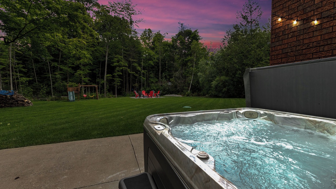 Photo of Outdoor in Tiny