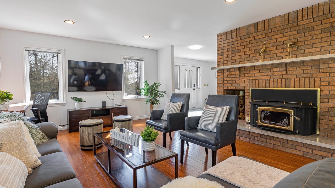 Photo of Livingroom in Tiny