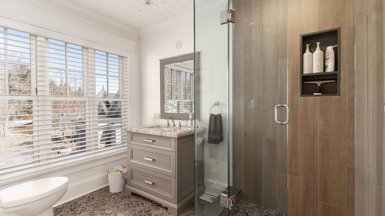 Photo of Bathroom in Georgian Bay