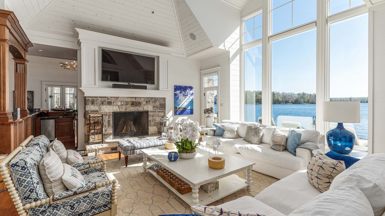 Photo of Livingroom in Georgian Bay