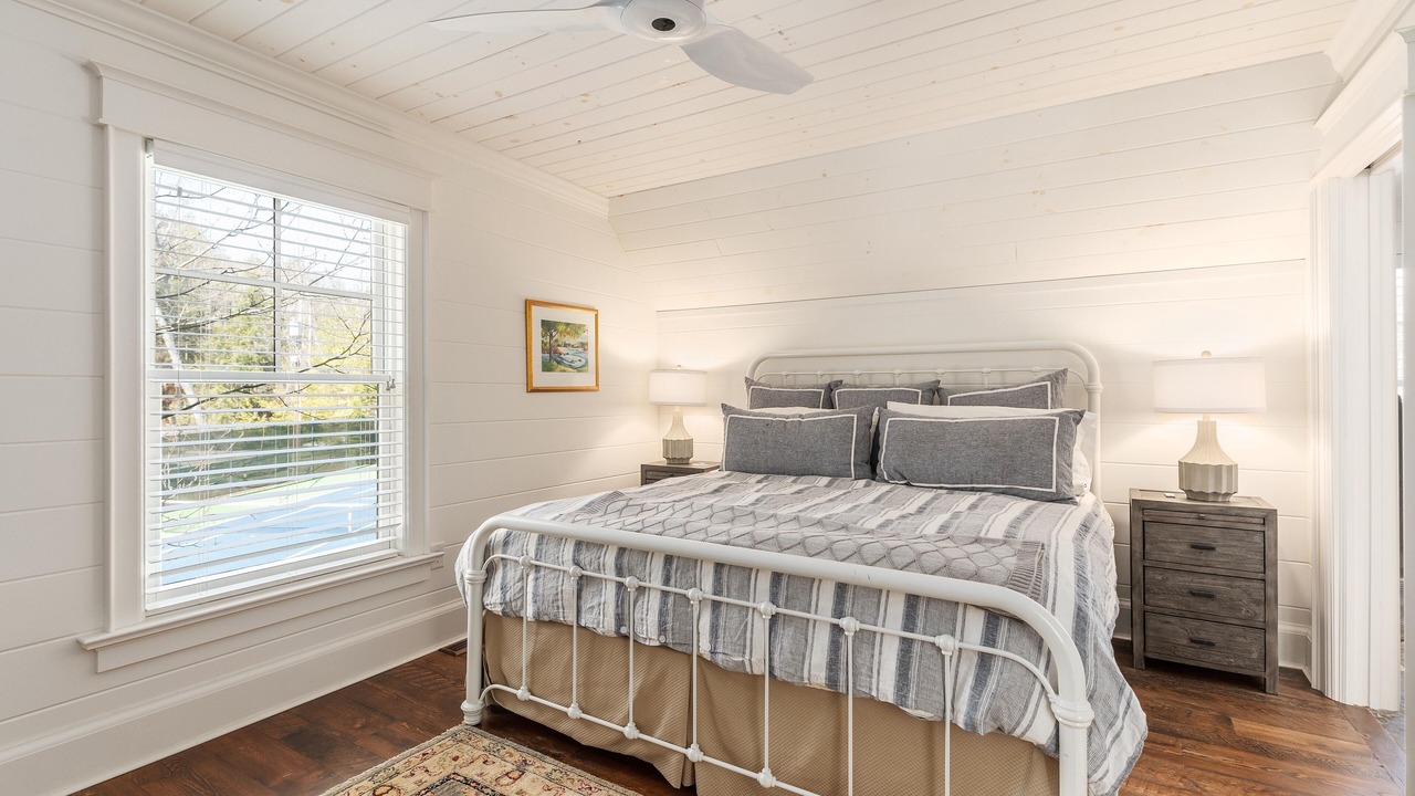 Photo of Bedroom in Georgian Bay